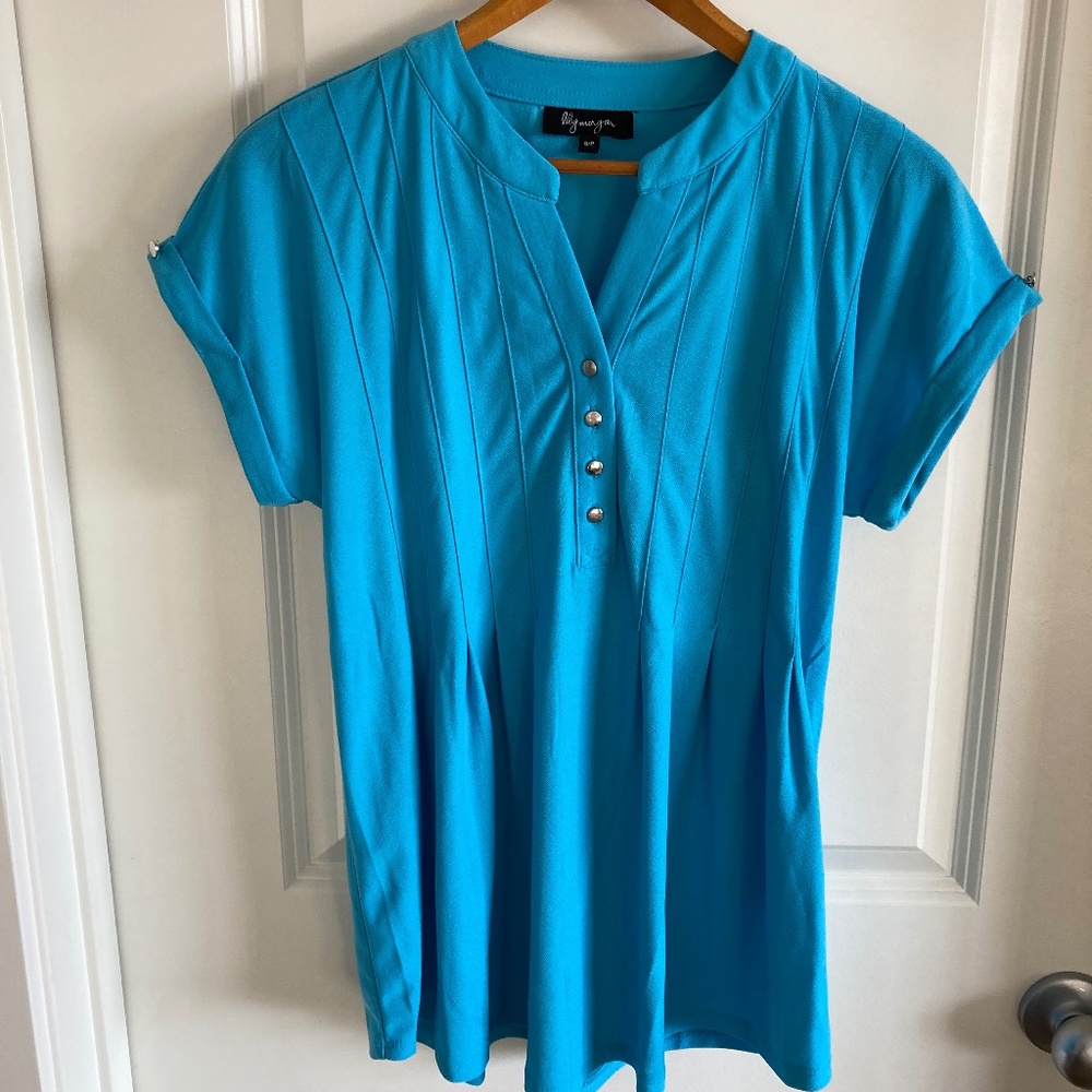 Lily Morgan Elegant Blue Top with Silver Button Accents Size S
